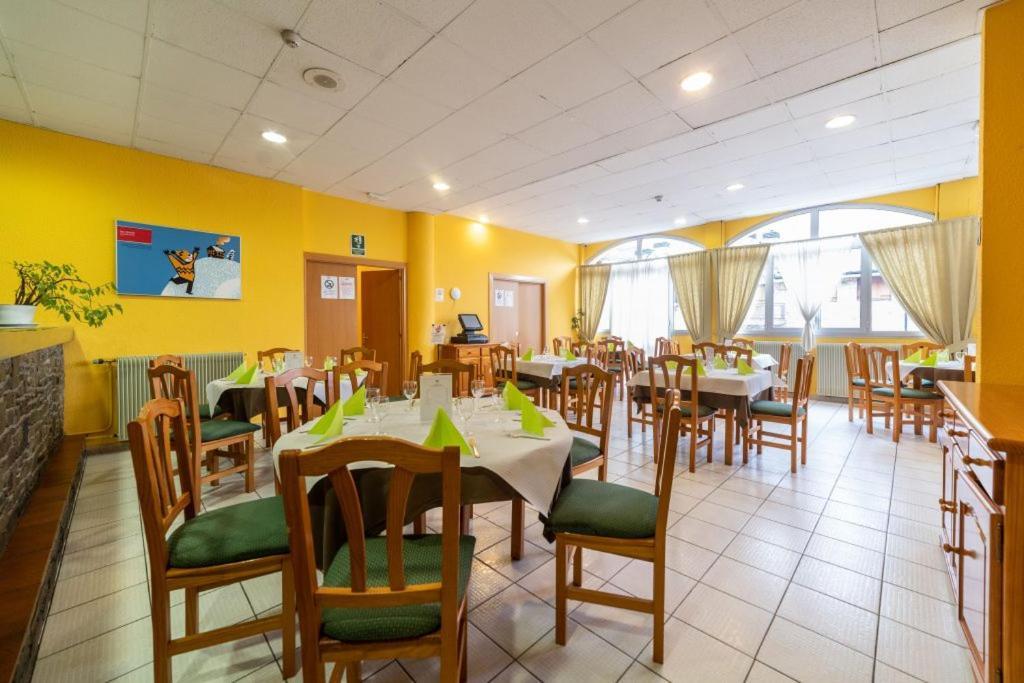 Hotel Les Terres LʼAldosa Kültér fotó