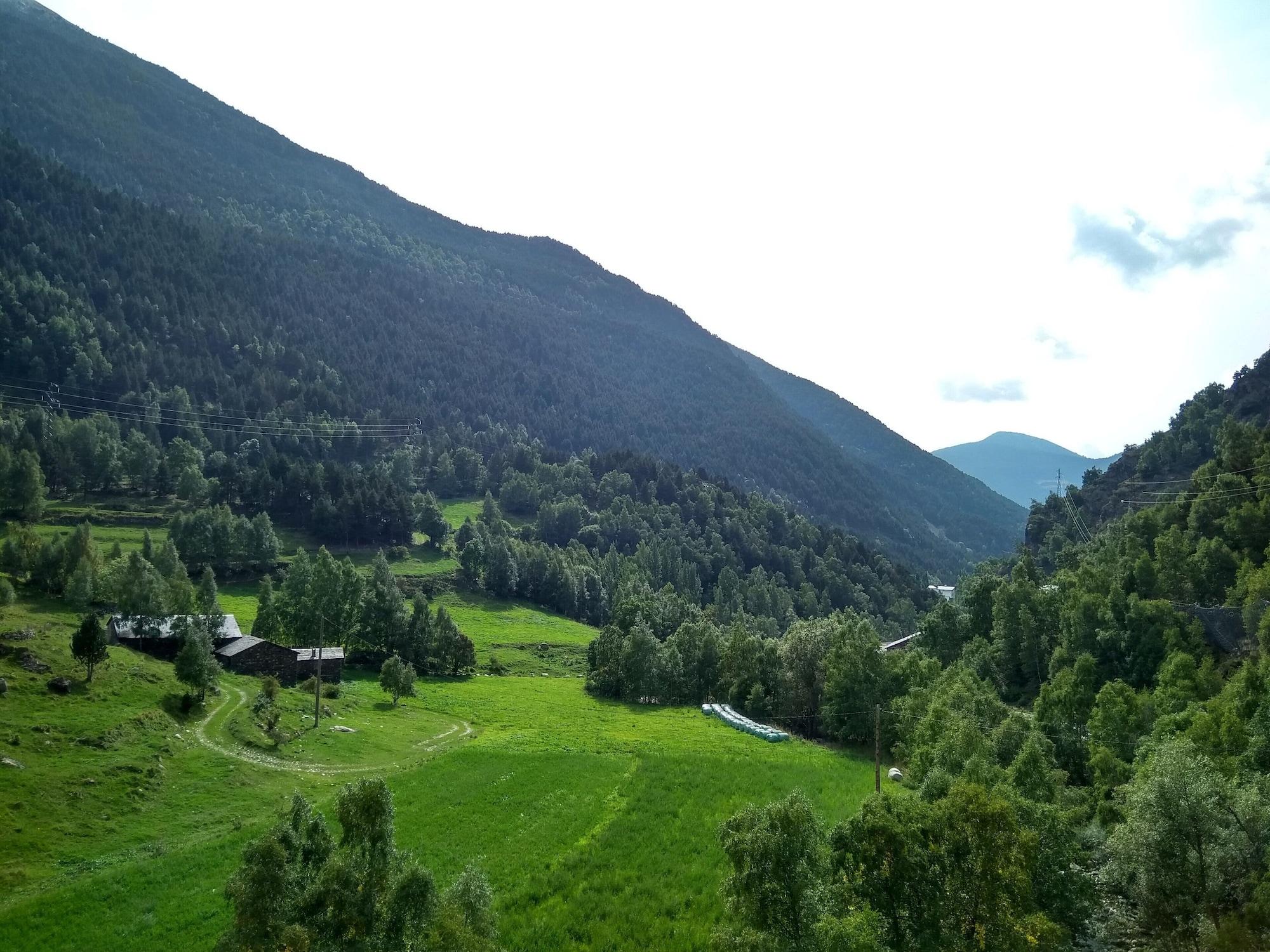 Hotel Les Terres LʼAldosa Kültér fotó