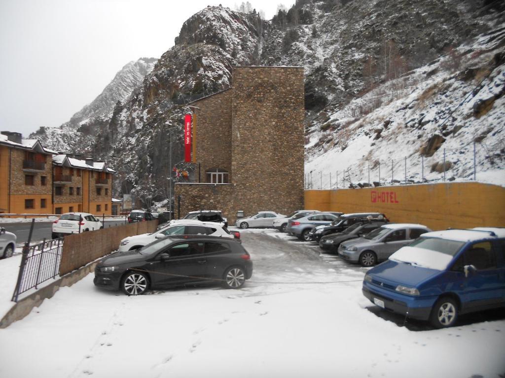 Hotel Les Terres LʼAldosa Kültér fotó