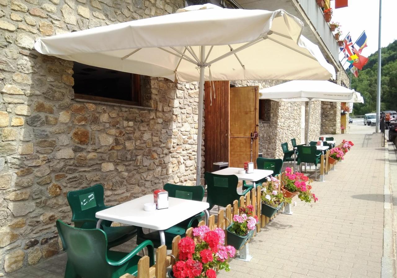 Hotel Les Terres LʼAldosa Kültér fotó